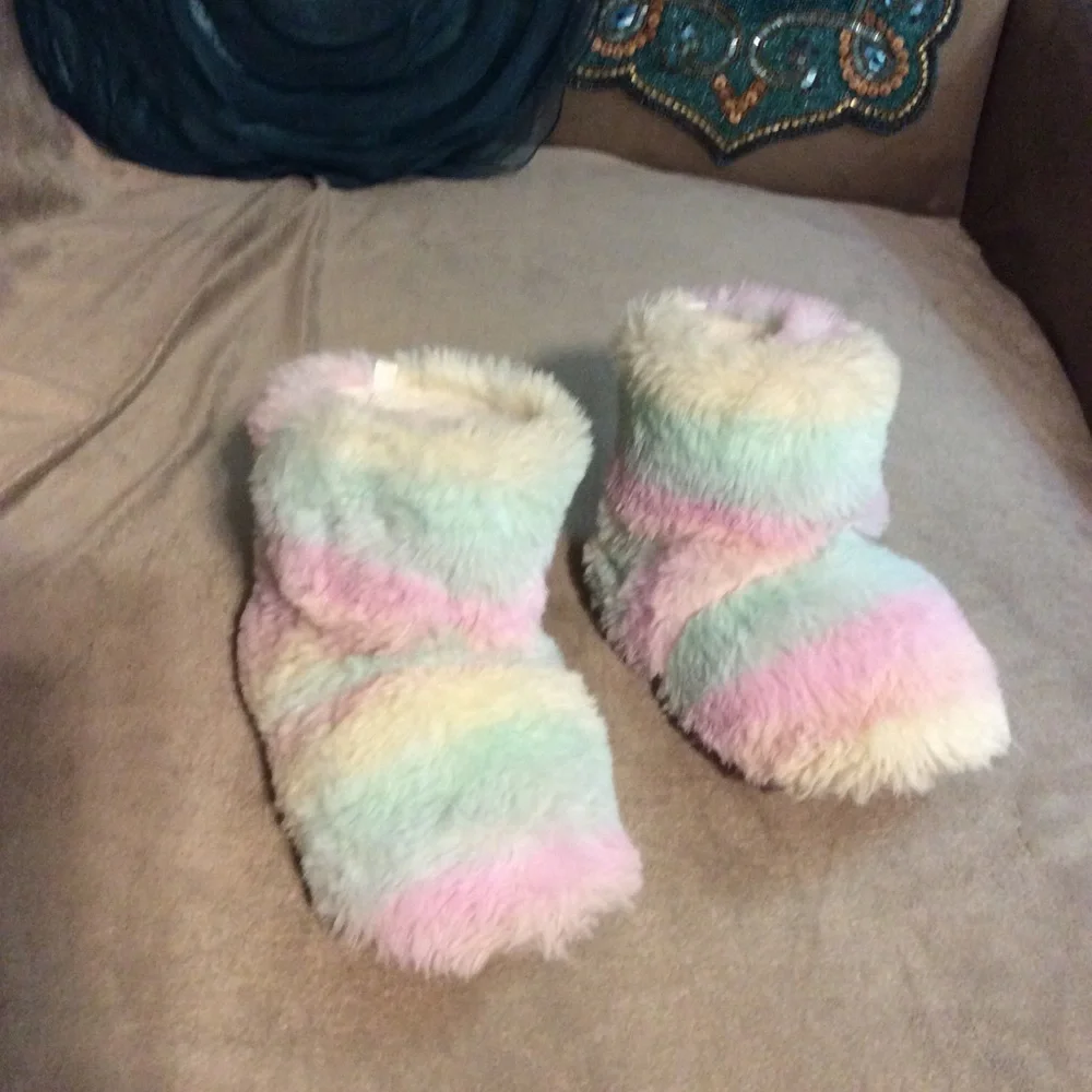 rainbow colored fuzzy slippers